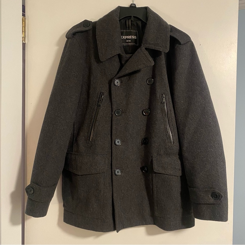 Men’s Express Wool Blend Peacoat Double Breasted Charcoal Gray Sz M Business Cas